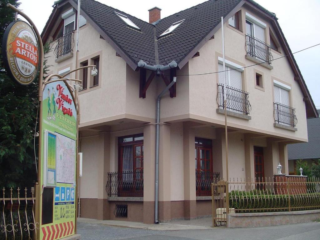 Bed & Breakfast Vandor Vigado 3*