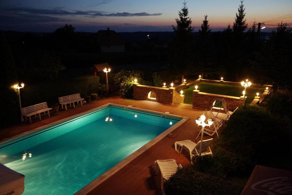 Vándor Vigadó Bed & Breakfast 3*
